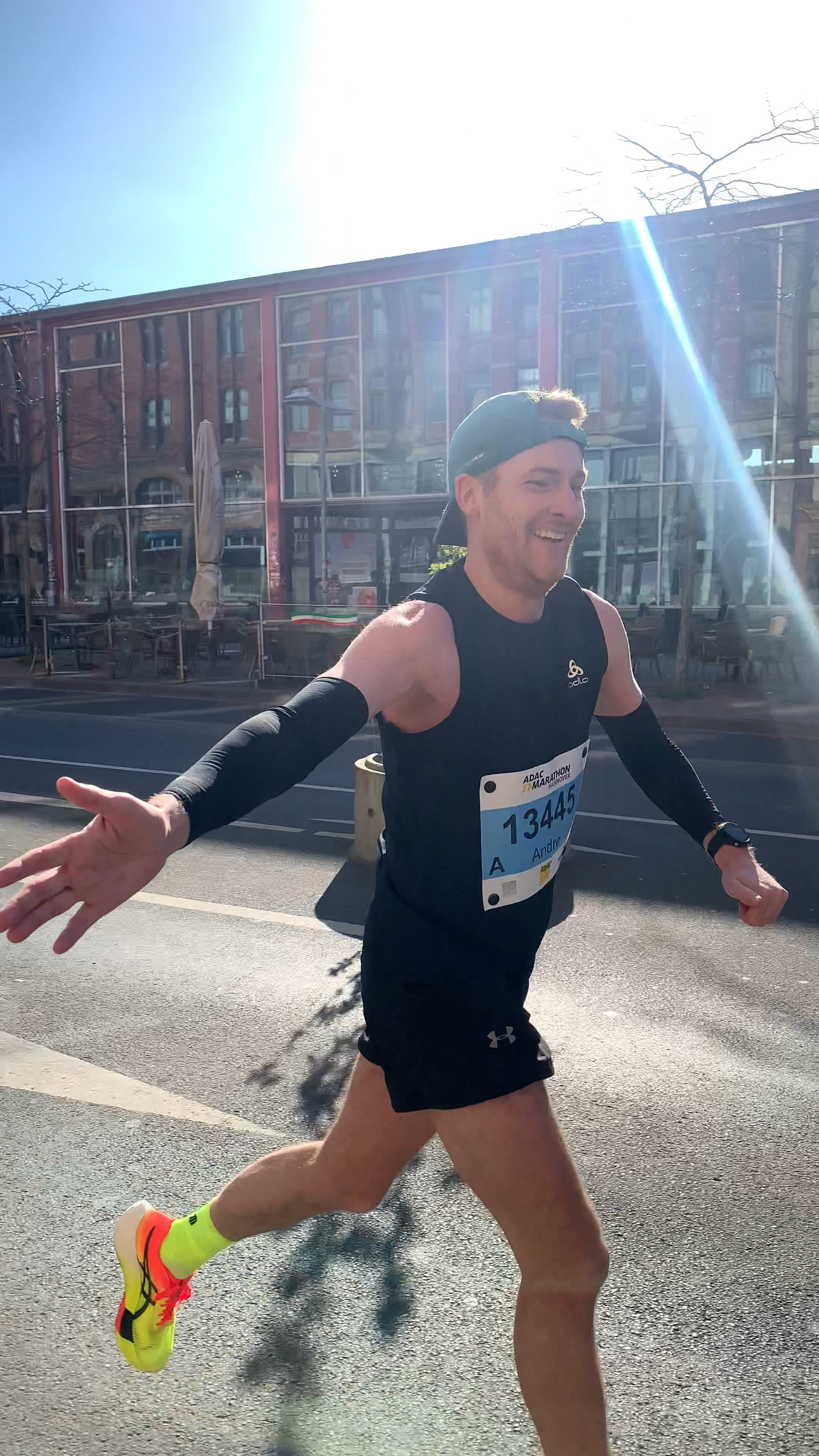 Ütschi (Andre Johle) beim Marathon – Laufcoach aus Paderborn